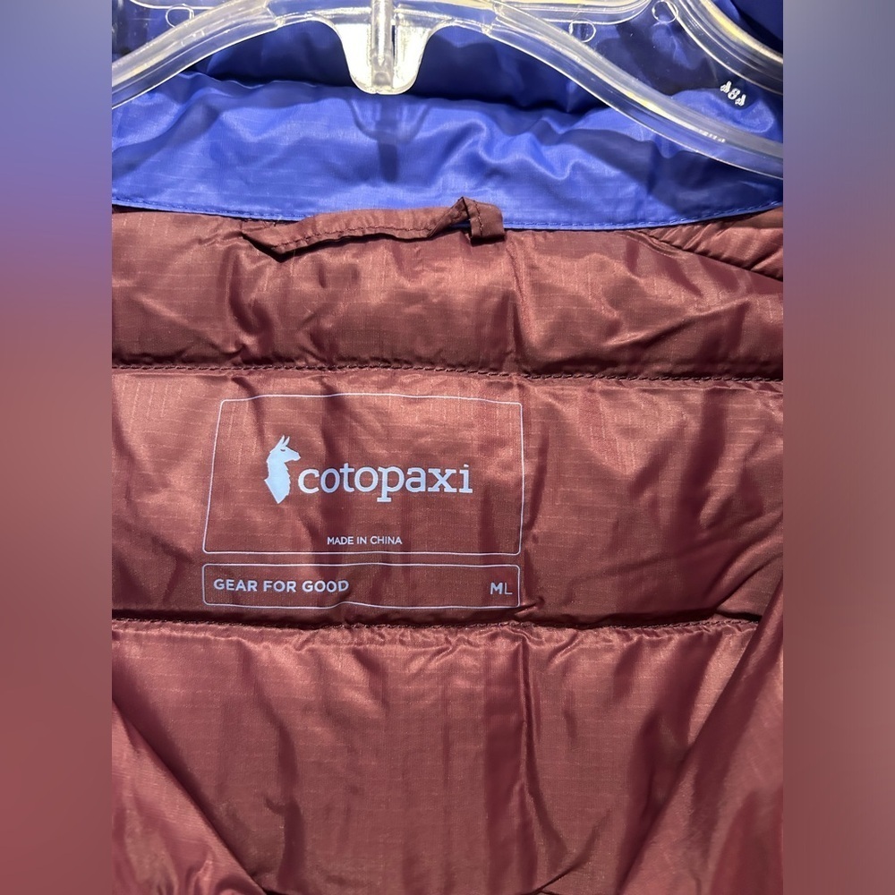 Cotopaxi Men's Xl Fuego Down Vest Blue Violet Stripes Yellow Nwt Puffy Puff — image 5 of 8